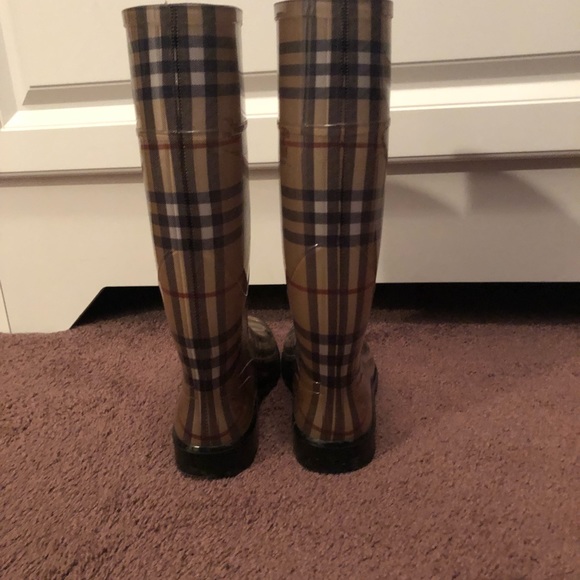 Burberry Rain Boots - Picture 3 of 3